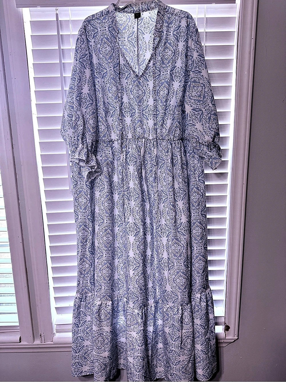 SHEIN Paisley Maxi Dress in Blue & White Size 22 Like New